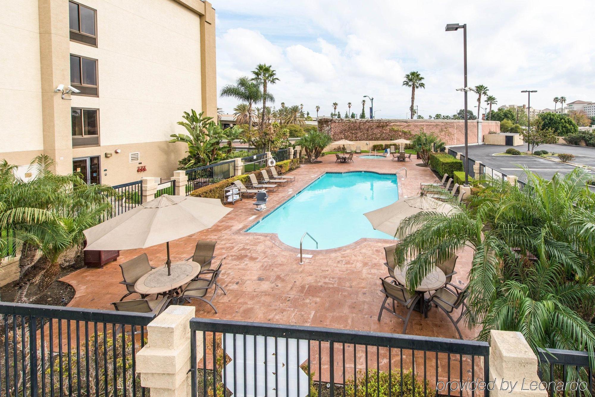 Comfort Inn Anaheim Resort Exterior photo