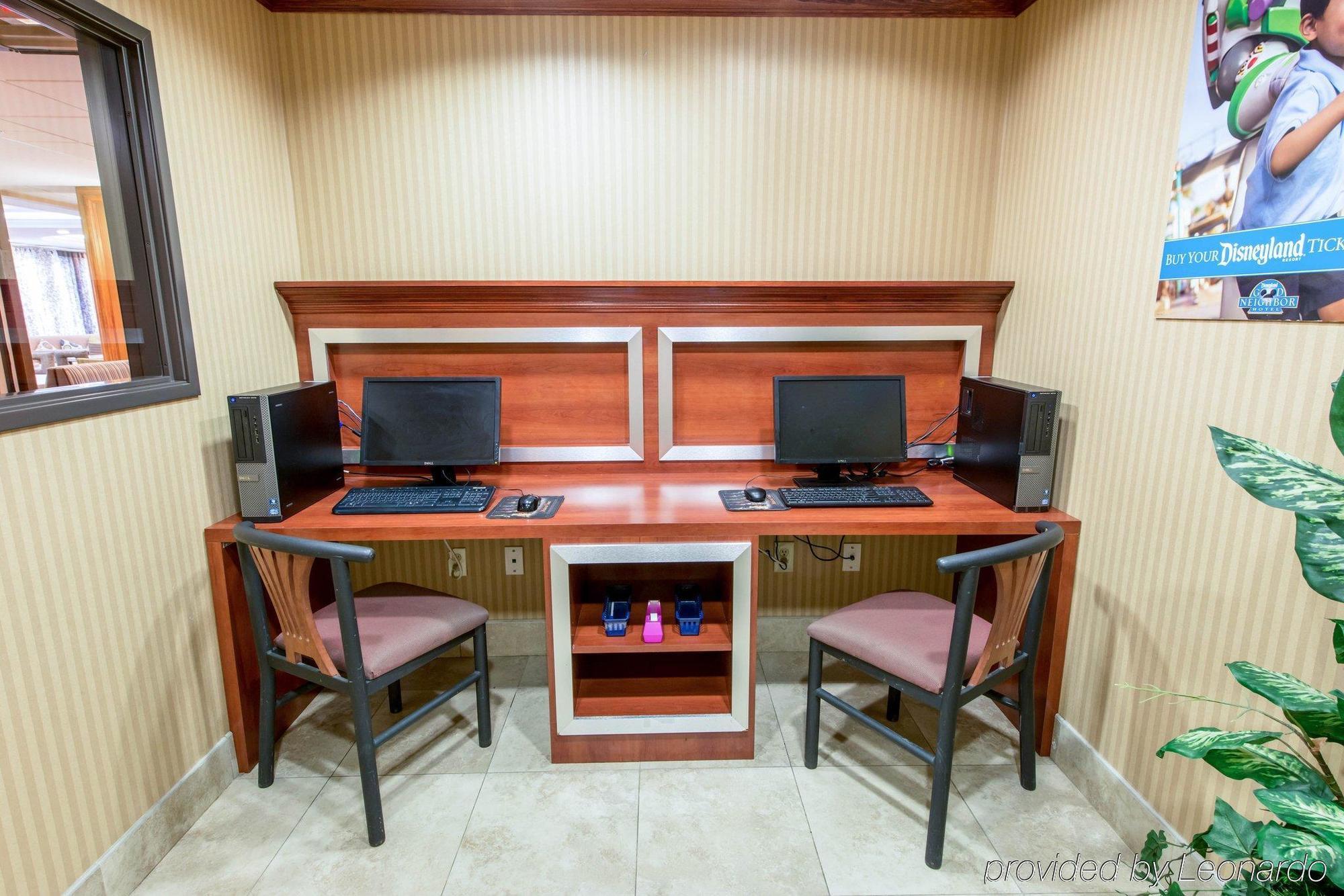 Comfort Inn Anaheim Resort Exterior photo